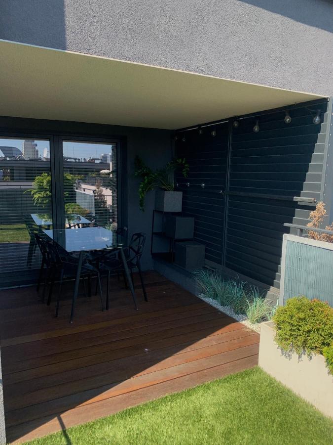 Ekskluzywny Penthouse Z Ogrodem W Centrum Lodzi Exteriör bild