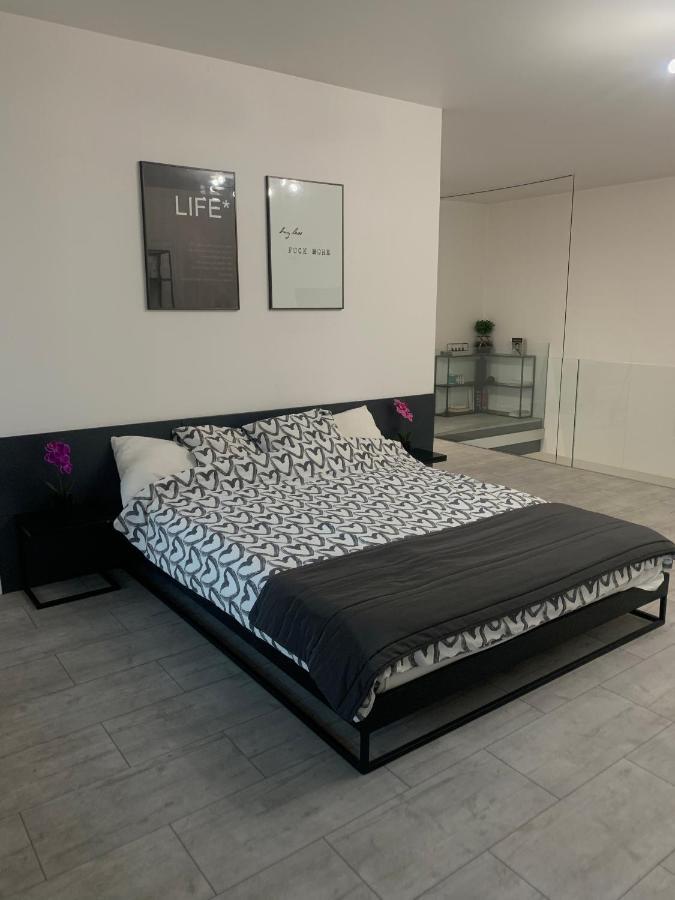 Ekskluzywny Penthouse Z Ogrodem W Centrum Lodzi Exteriör bild