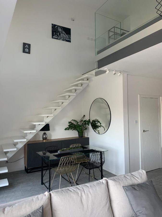 Ekskluzywny Penthouse Z Ogrodem W Centrum Lodzi Exteriör bild