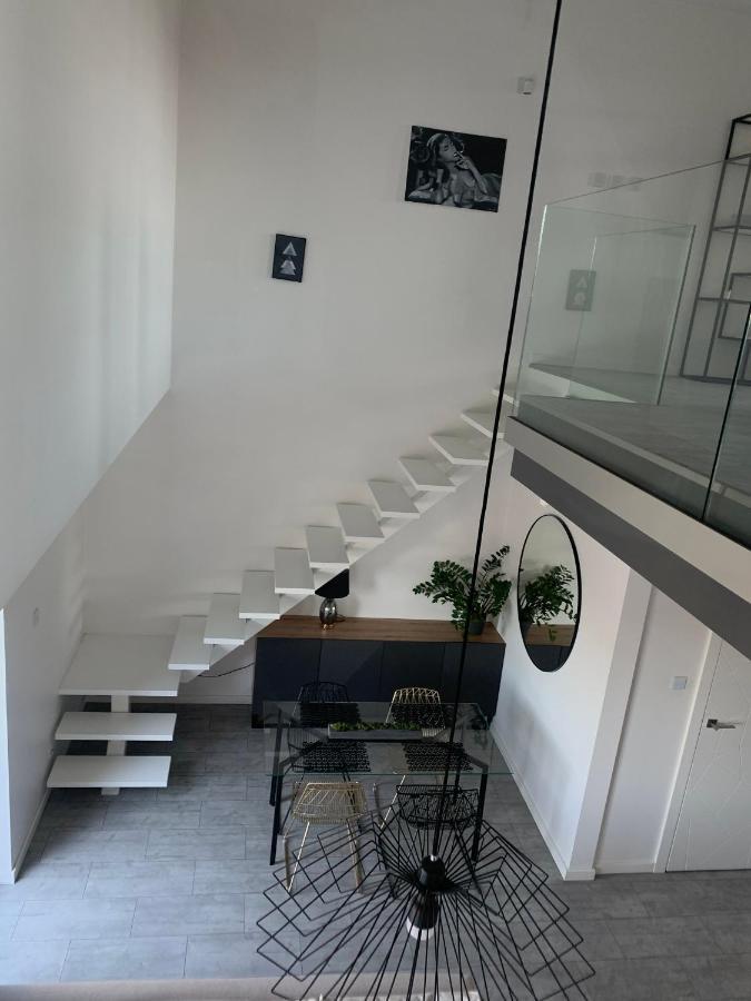 Ekskluzywny Penthouse Z Ogrodem W Centrum Lodzi Exteriör bild