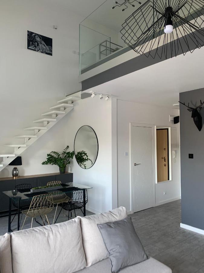 Ekskluzywny Penthouse Z Ogrodem W Centrum Lodzi Exteriör bild