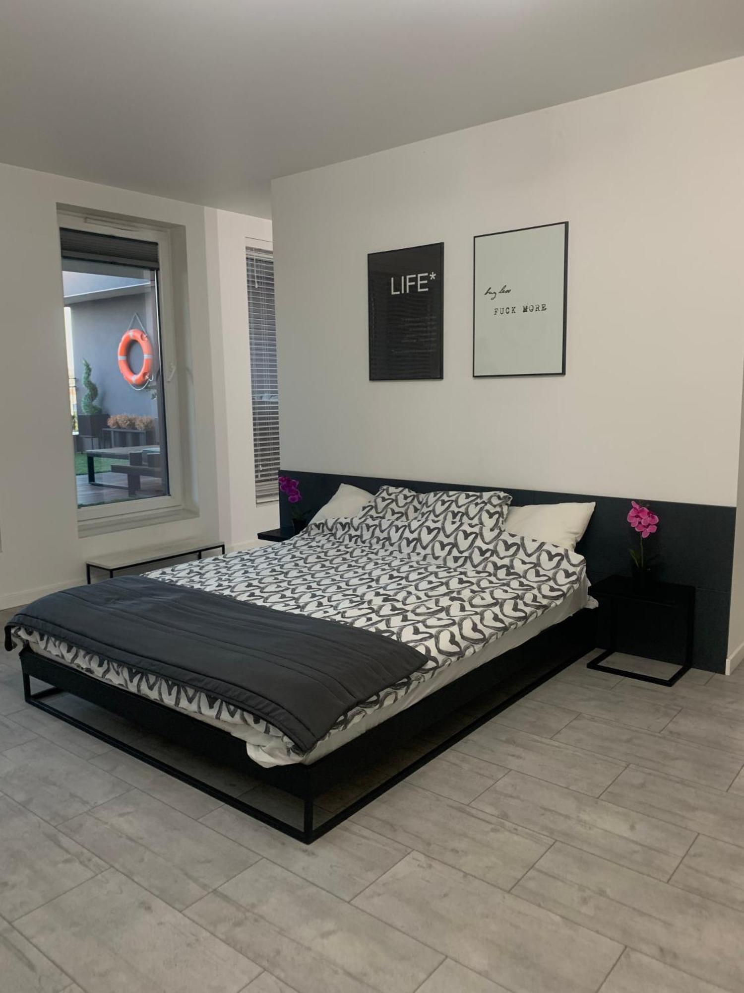 Ekskluzywny Penthouse Z Ogrodem W Centrum Lodzi Exteriör bild